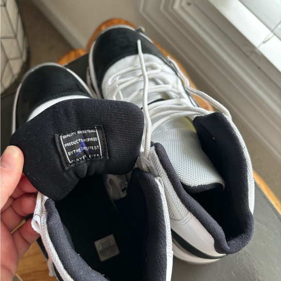 Jordan, Concord 11s Retro Highs - Picture 7 of 9